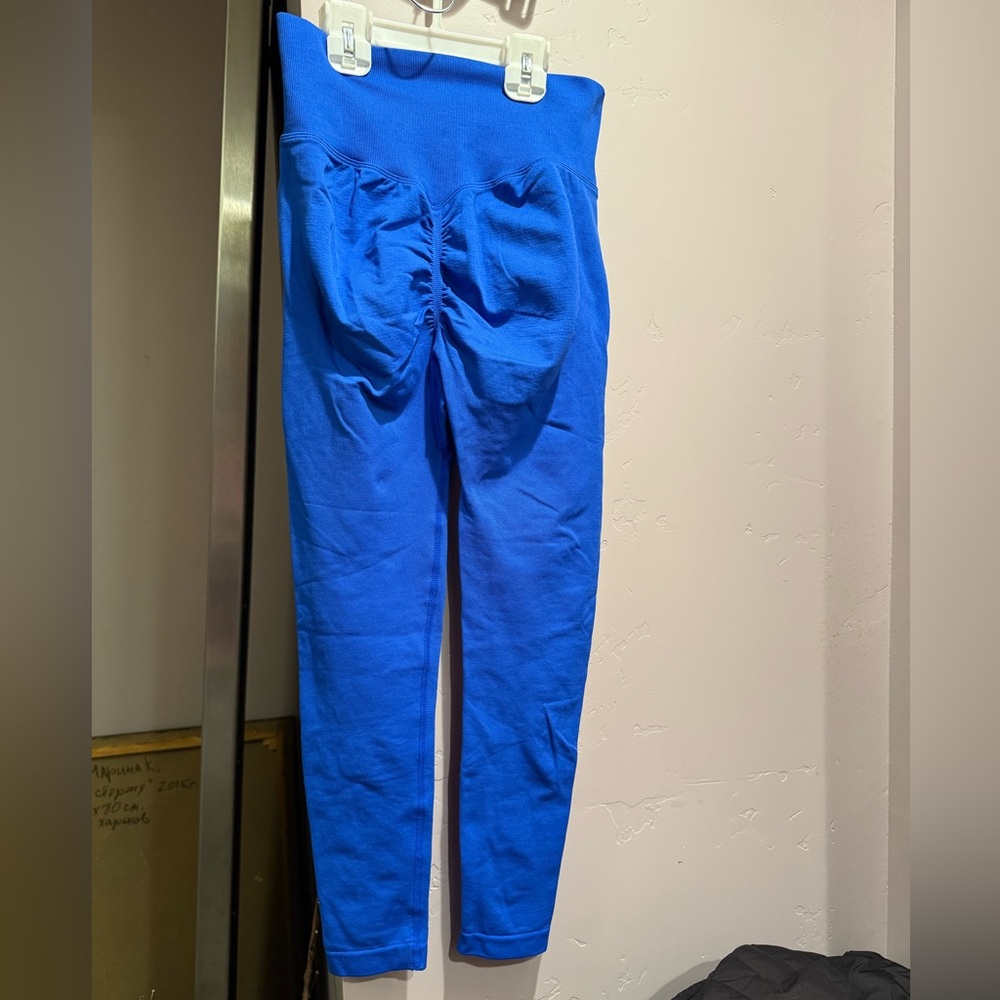 Blue High-Waisted Leggings with scrunch butt